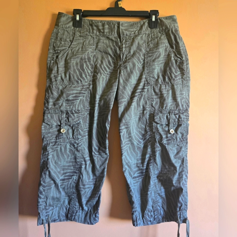 Express Olive Green Zebra-Print Cargo Shorts